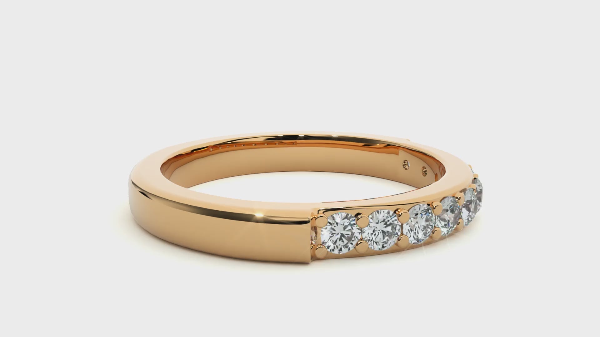 0.40 Carat HI Color VS1 Clarity Diamond Studded Natural Diamond Ring.